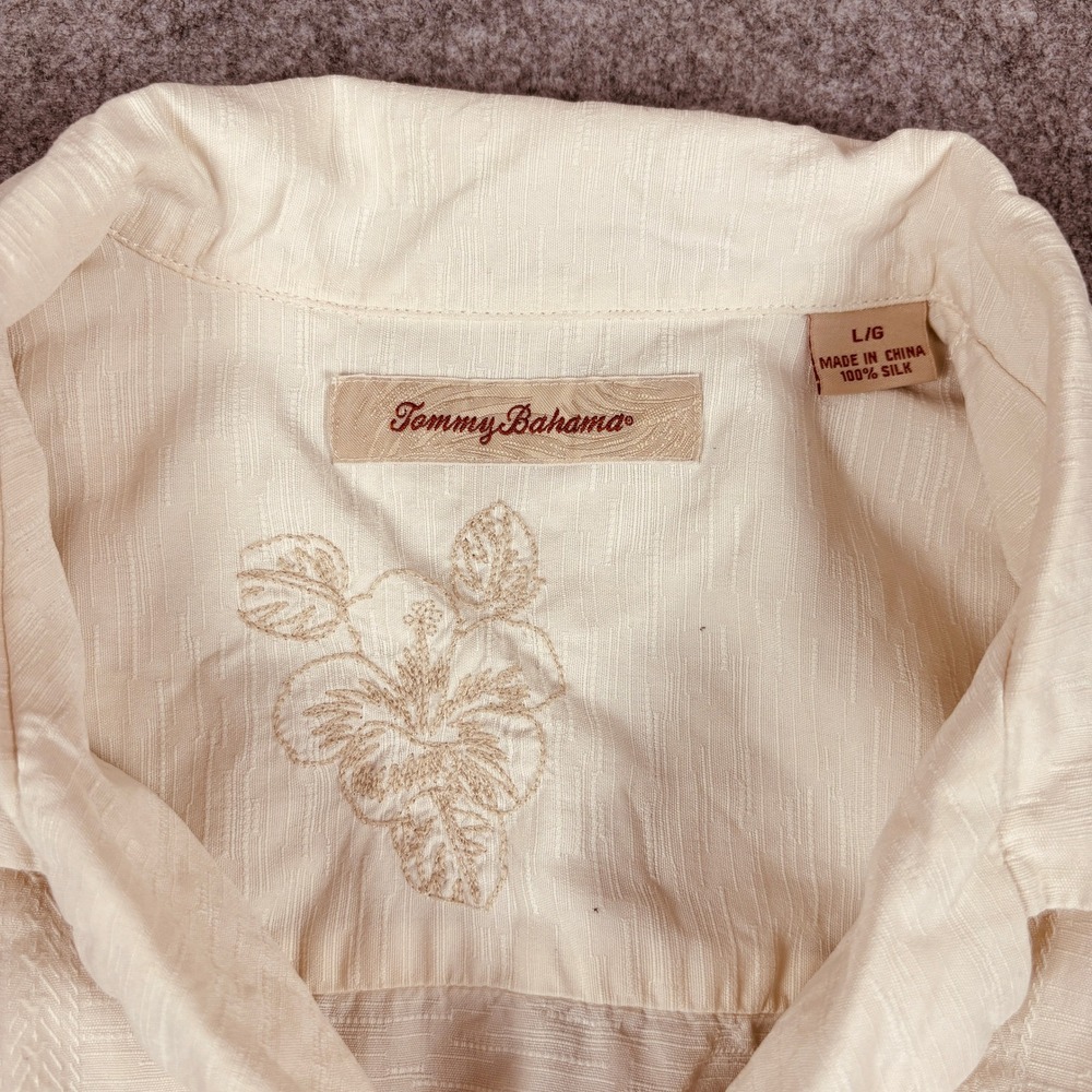 Tommy Bahama Silk Button Down Mens Large Cream Jacquard Tropical Camp Shirt - Picture 3 of 12